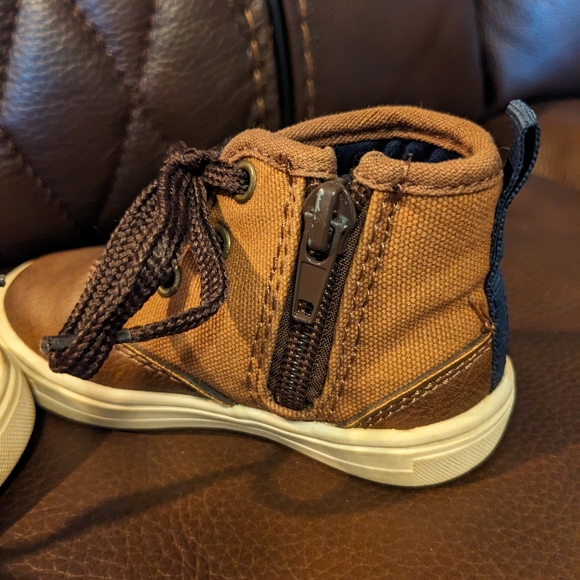 Carter's Toddler High Tops Size 5 - Picture 5 of 6